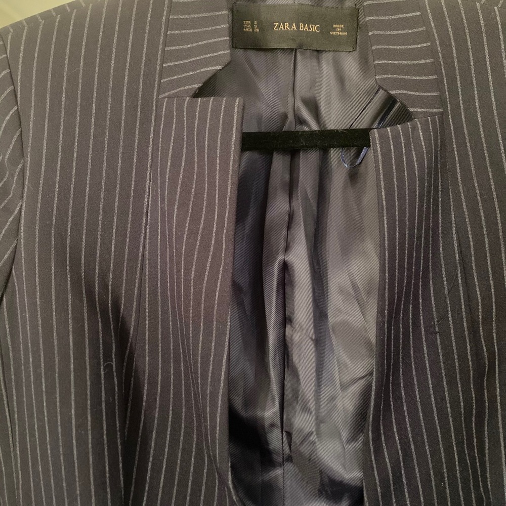 Zara Basic Peplum Blazer ,Size Small - image 8